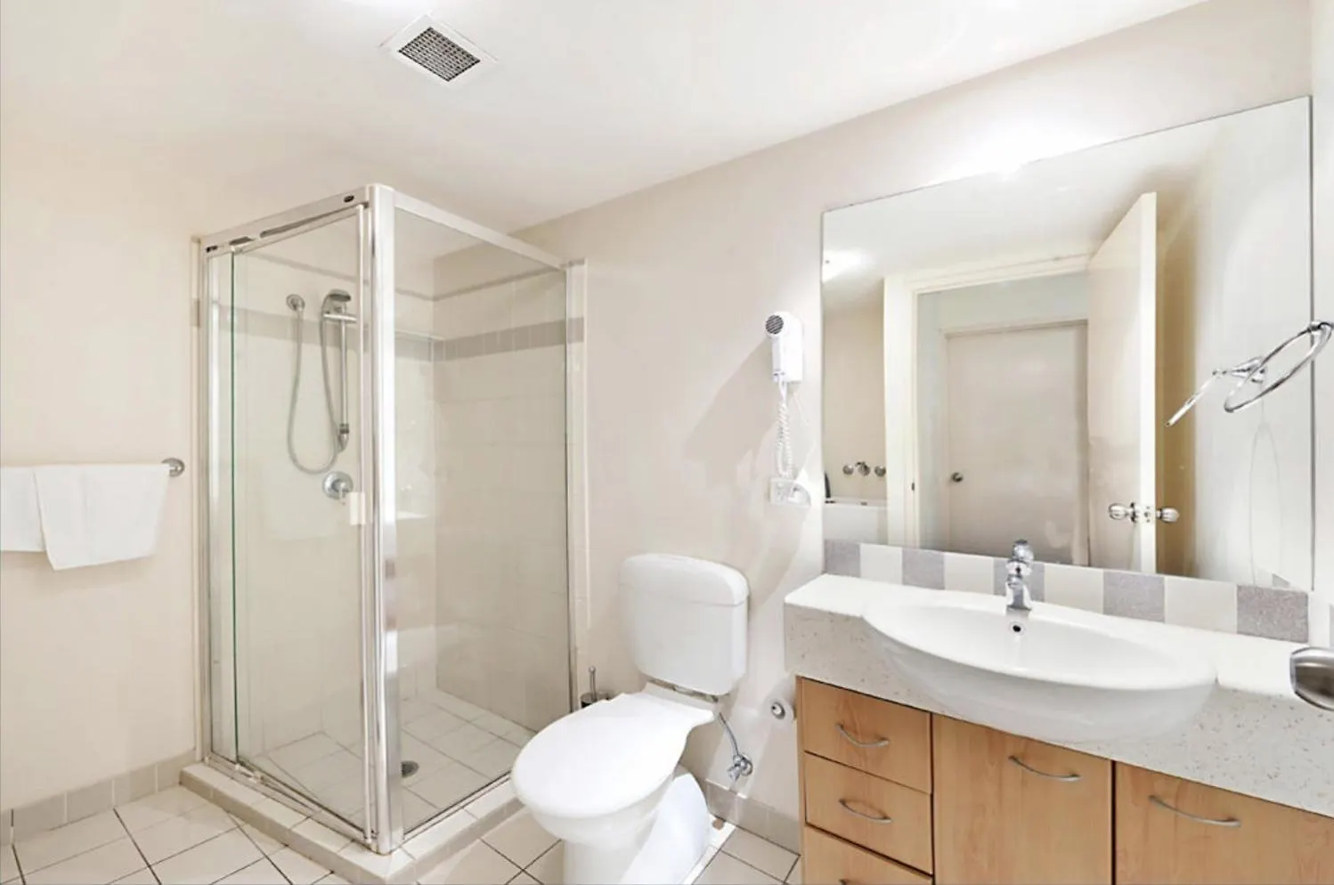 Sunset Boulevard Surfers Paradise Gold Coast Apartment